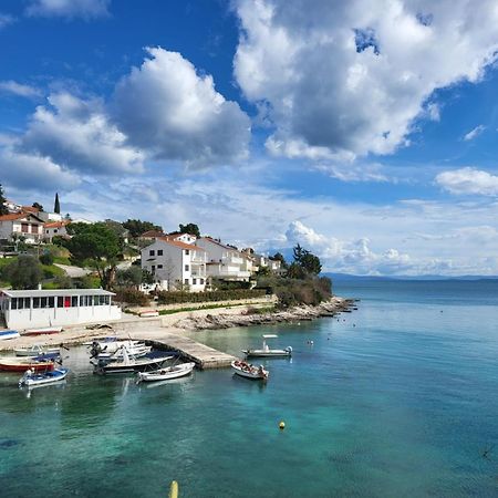 Apartment Bunjo'S Beach House Trogir Ngoại thất bức ảnh