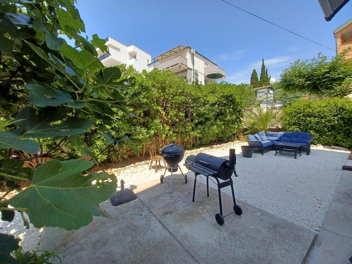 Apartment Bunjo'S Beach House Trogir Ngoại thất bức ảnh