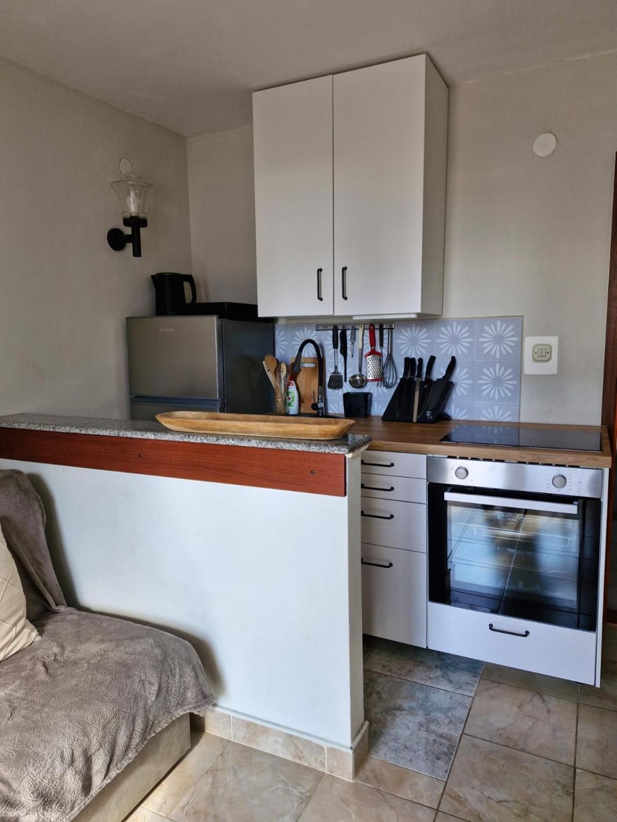 Apartment Bunjo'S Beach House Trogir Ngoại thất bức ảnh