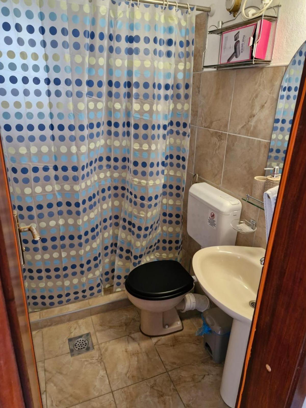 Apartment Bunjo'S Beach House Trogir Ngoại thất bức ảnh